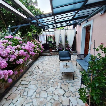 Vacation House Orange Veli Lošinj Zewnętrze zdjęcie