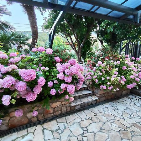 Vacation House Orange Veli Lošinj Zewnętrze zdjęcie